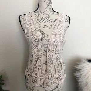 Lauren Conrad Cream vest size Medium